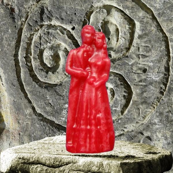 Rote Figurenkerze in weiblicher Form für Hochzeitsrituale